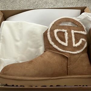 - Ugg teflar boots